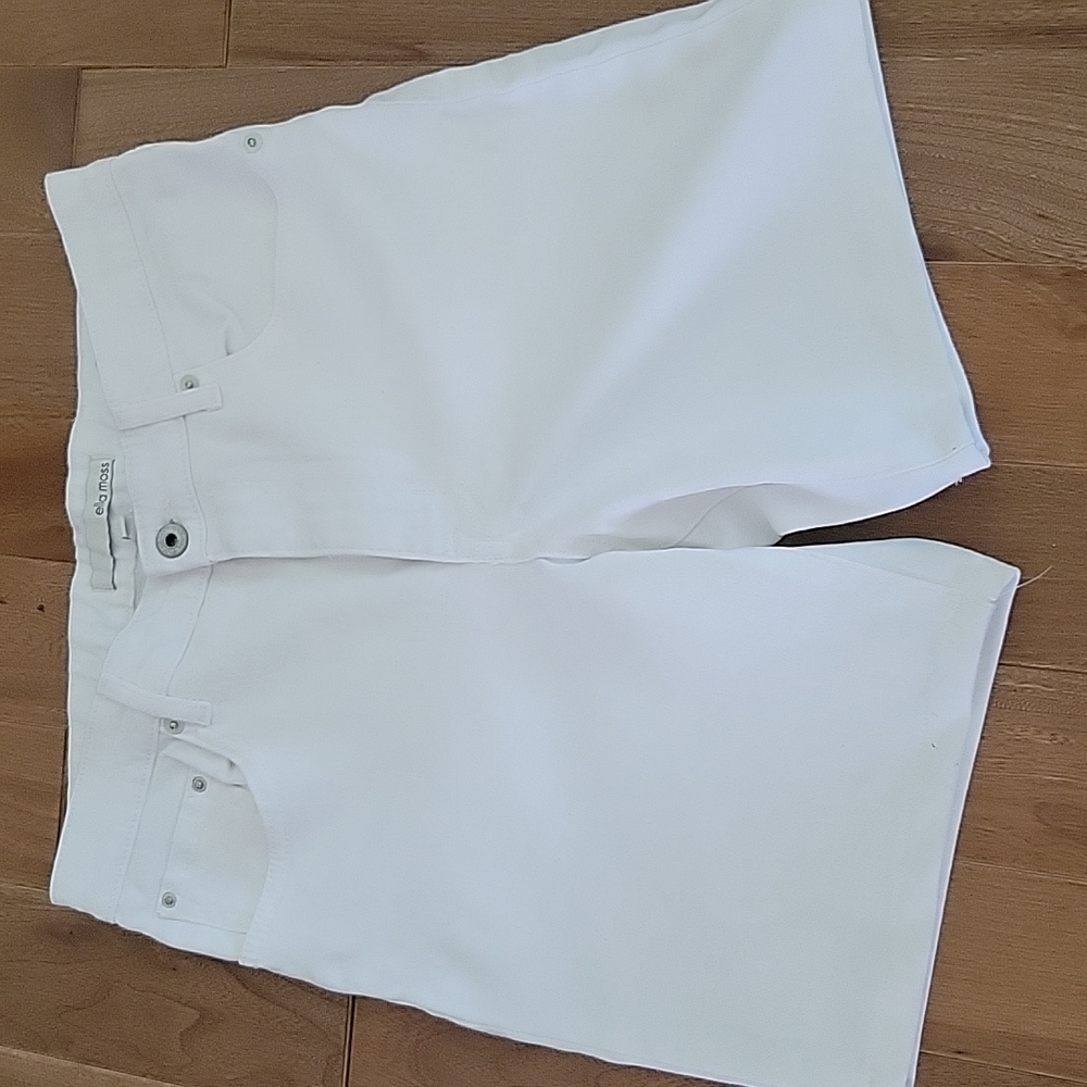 Ella Moss High Waisted Straight White Denim Hean Short 6/28